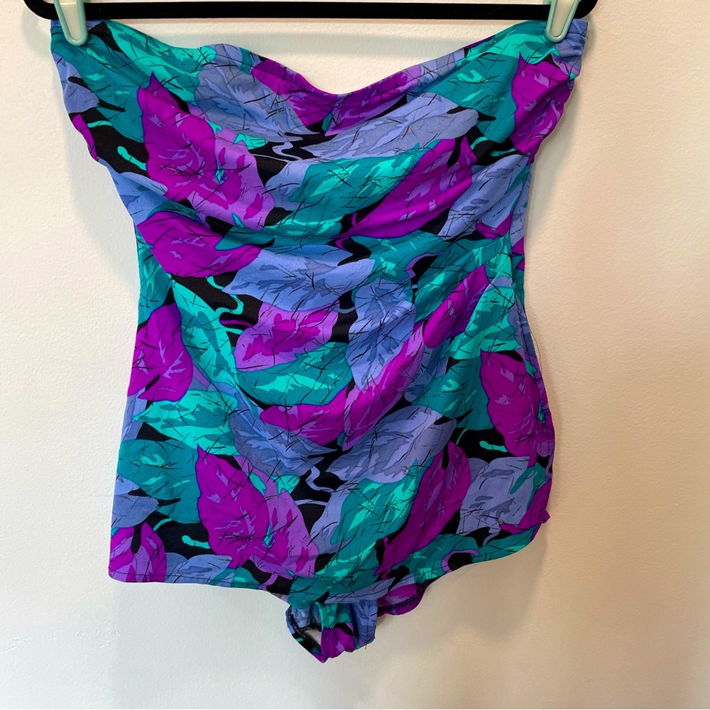 Jantzen Faux Wrap Tropical Print Strapless One Piece Swimsuit Women’s size 18